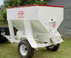 T & S 3000 Pound Trip Feeder T-856 Trailer